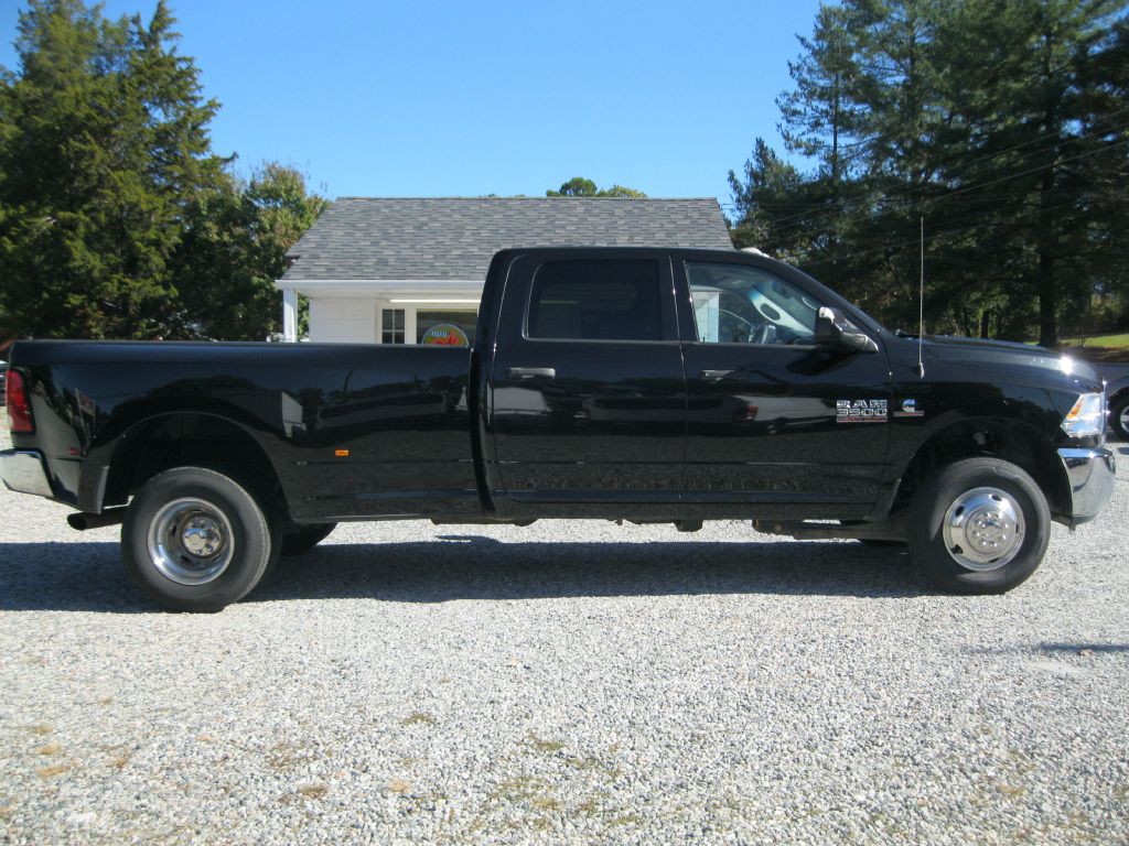2018 RAM 3500 Image 6