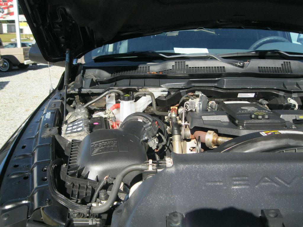 2018 RAM 3500 Image 26