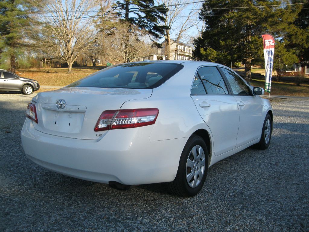 2011 Toyota Camry Image 6