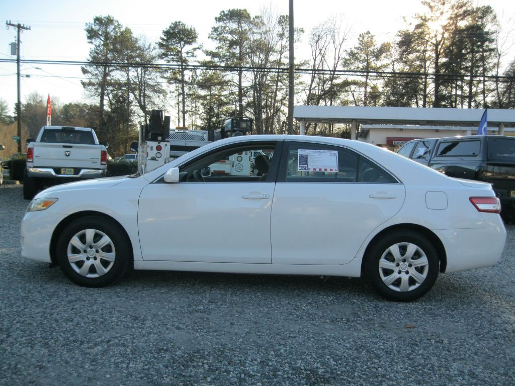 2011 Toyota Camry Image 9