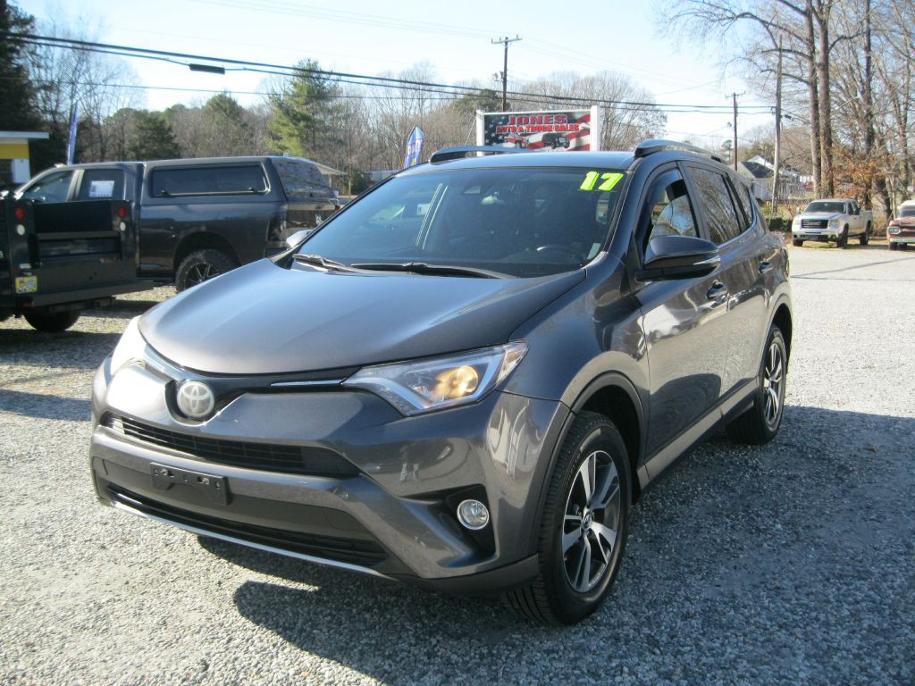 2017 Toyota Rav4 Image 1