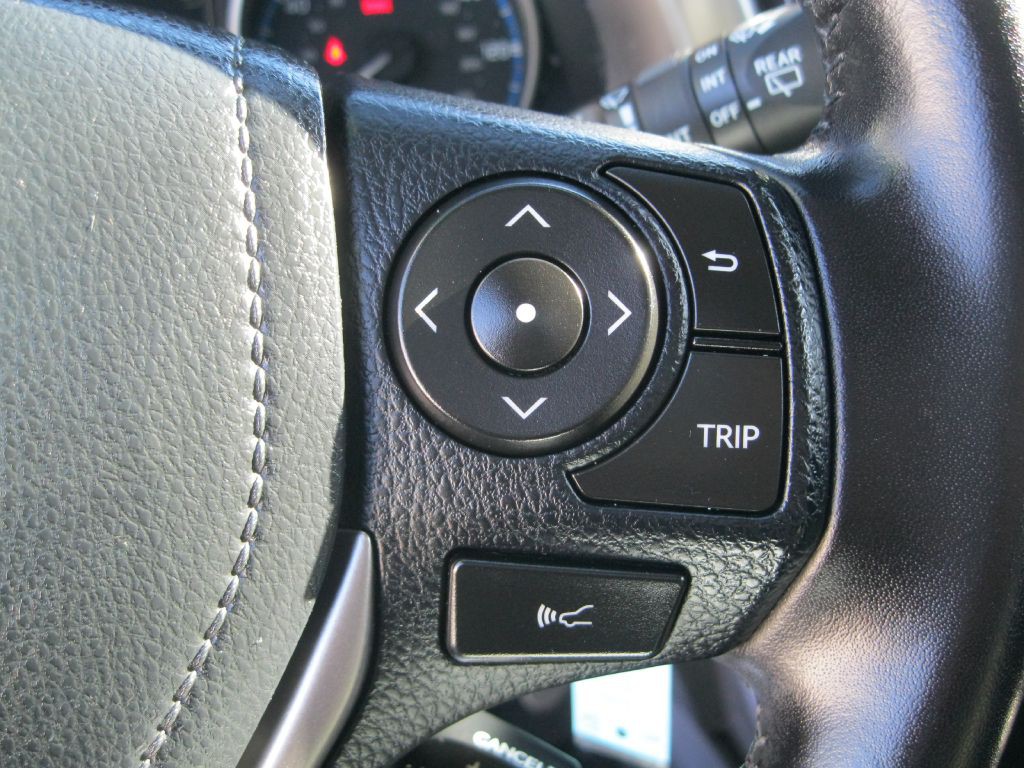 2017 Toyota Rav4 Image 20