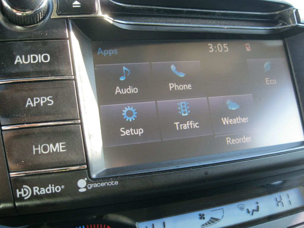 2017 Toyota Rav4 Image 24