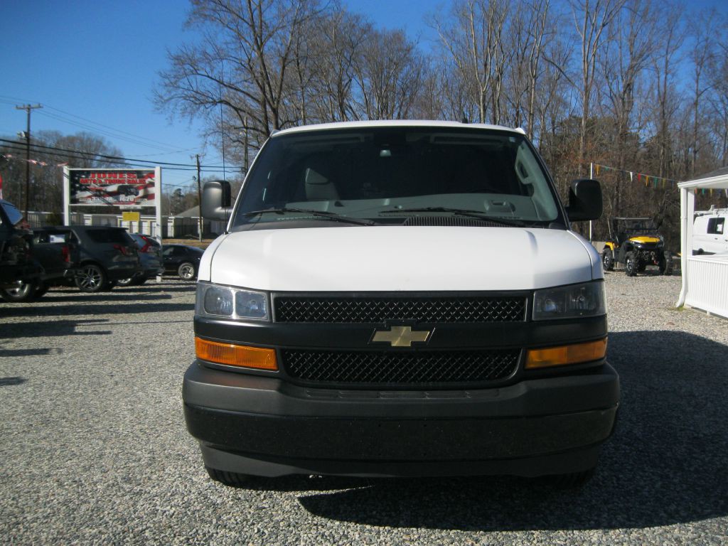 2020 Chevrolet Express Image 9