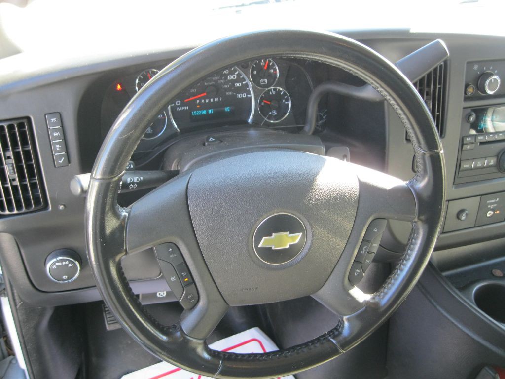 2020 Chevrolet Express Image 12