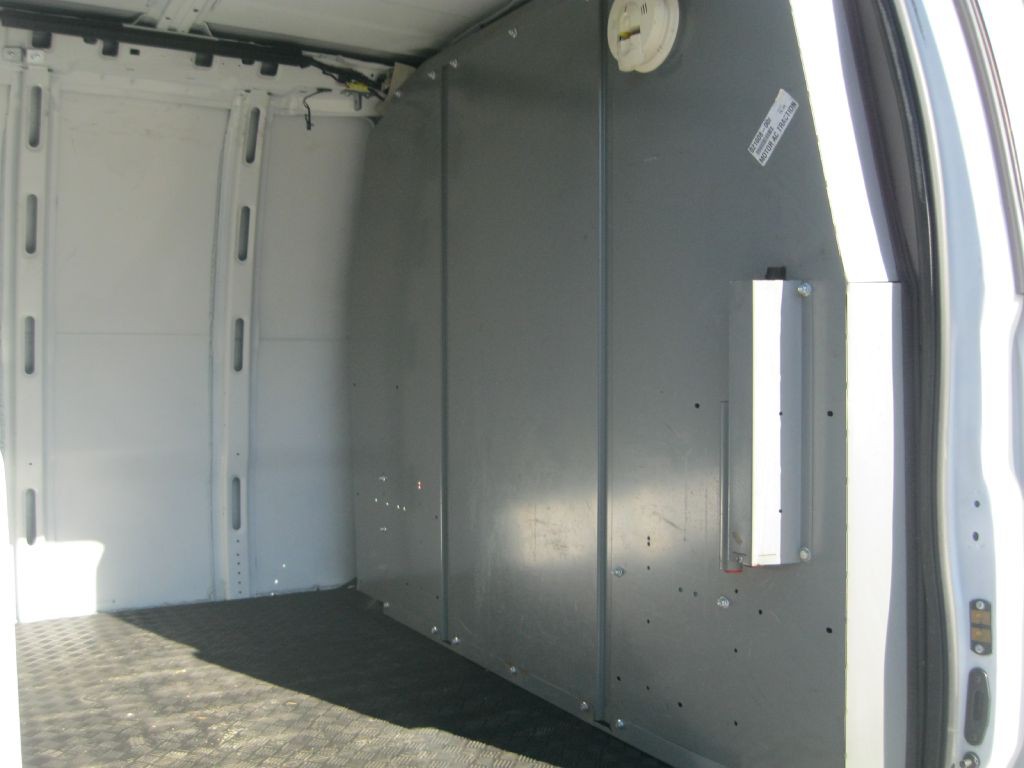 2020 Chevrolet Express Image 22