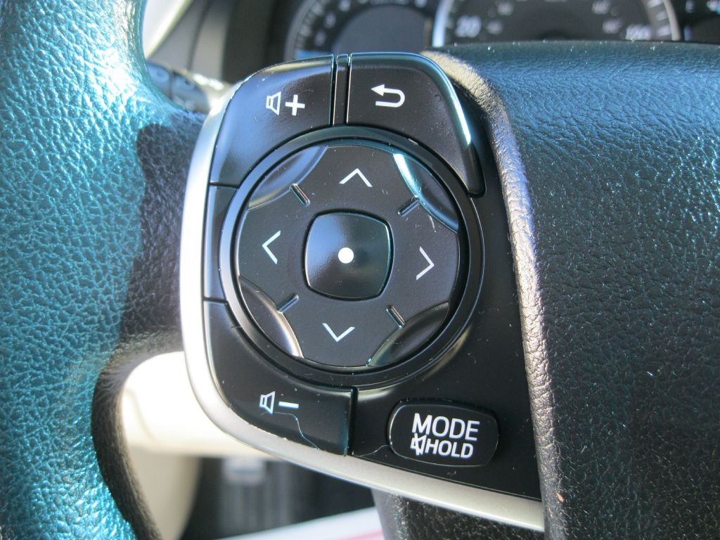 2014 Toyota Camry Image 12