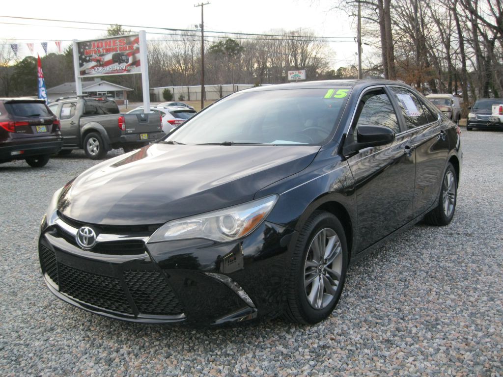 2015 Toyota Camry Image 1