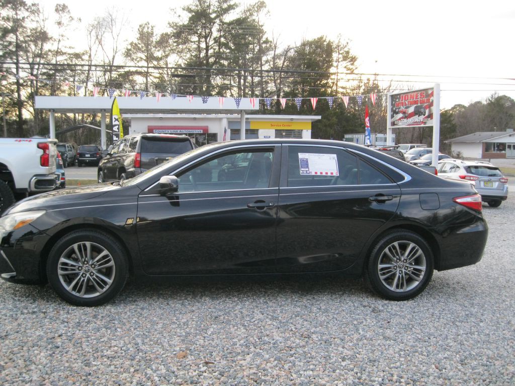 2015 Toyota Camry Image 3