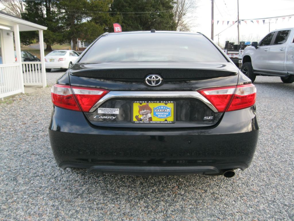 2015 Toyota Camry Image 5
