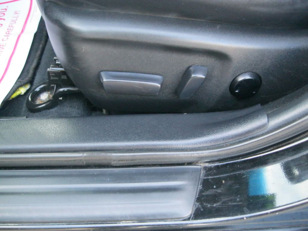 2015 Toyota Camry Image 21