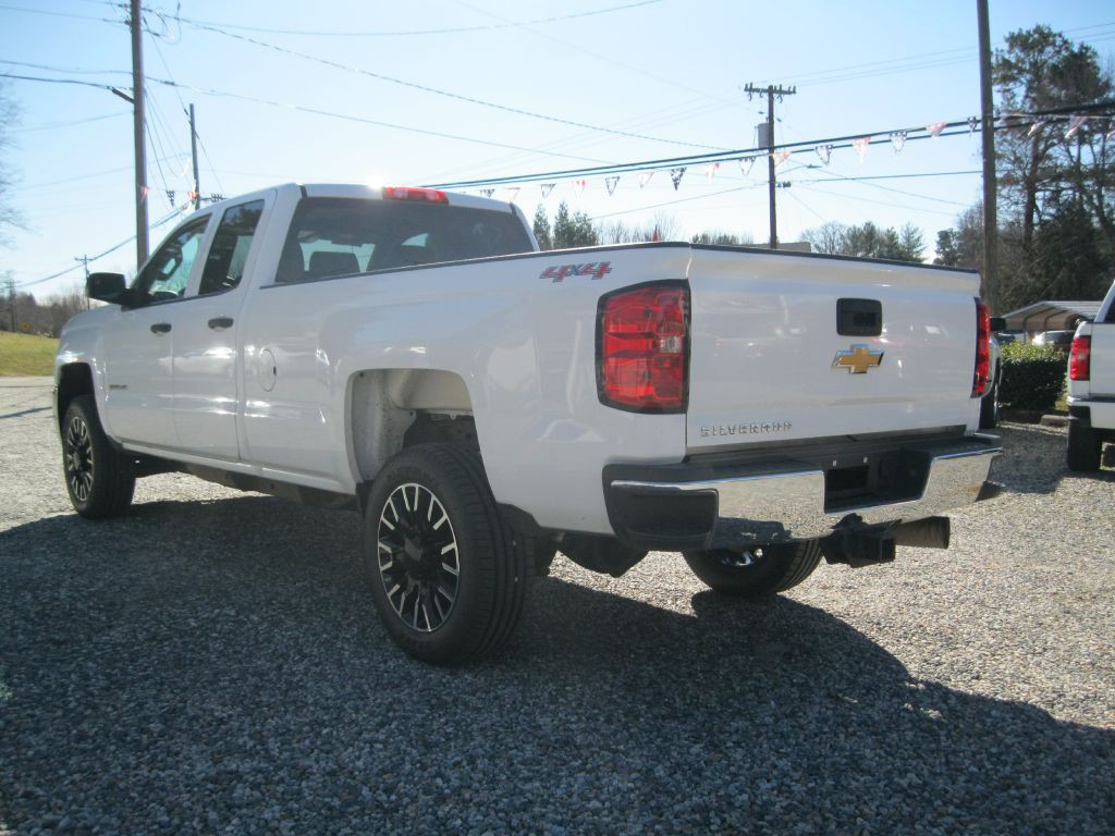 2015 Chevrolet Silverado 1500 Image 4