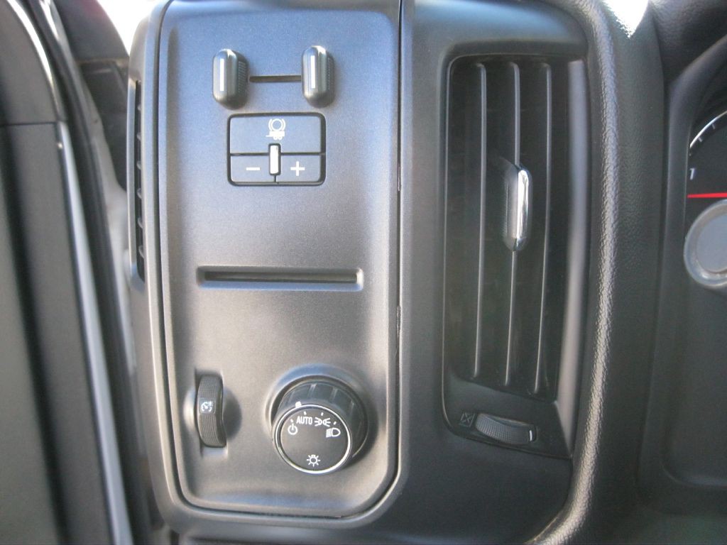 2015 Chevrolet Silverado 1500 Image 16