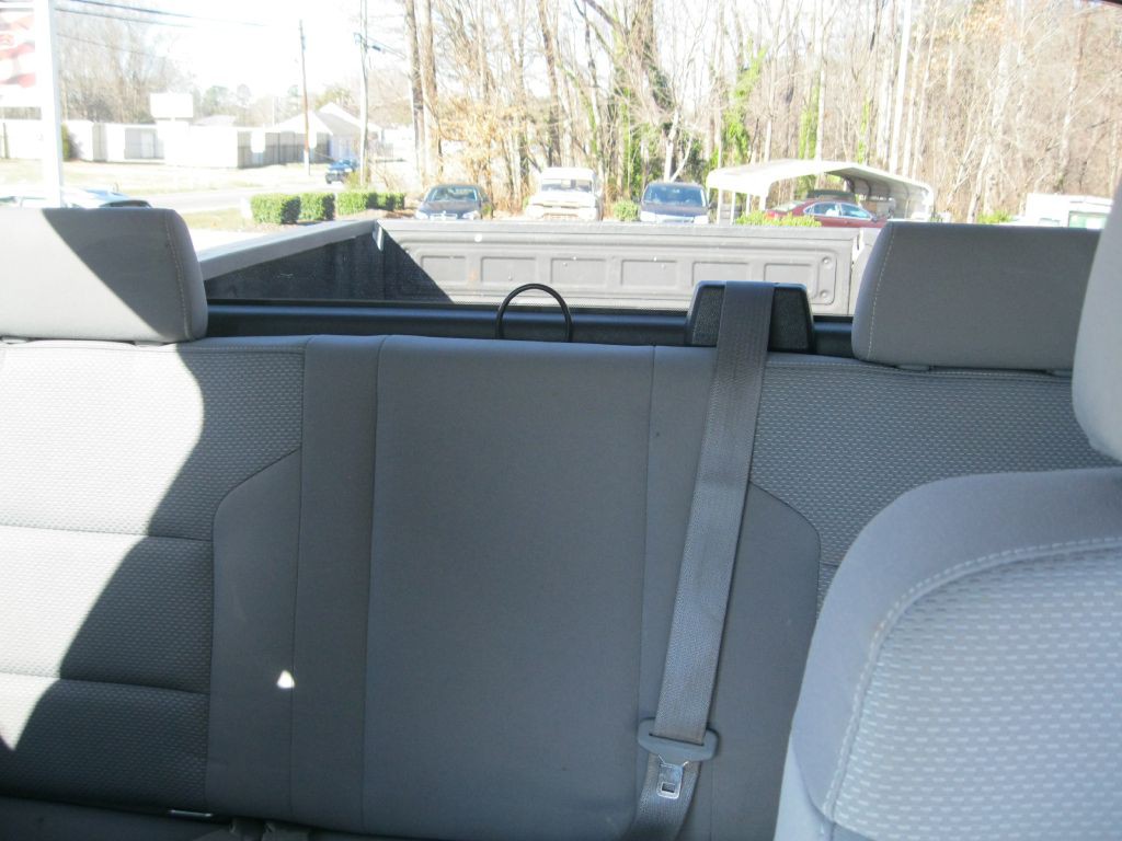 2015 Chevrolet Silverado 1500 Image 19