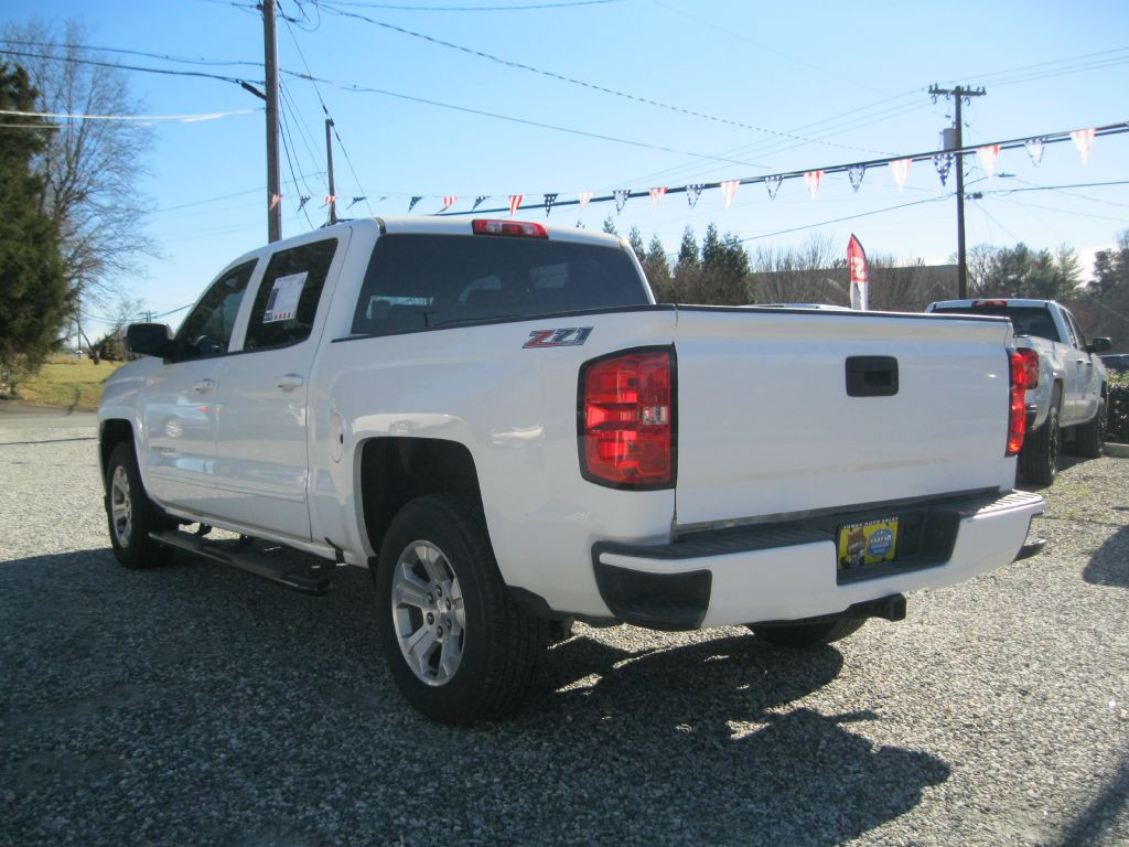 2017 Chevrolet Silverado 1500 Image 4