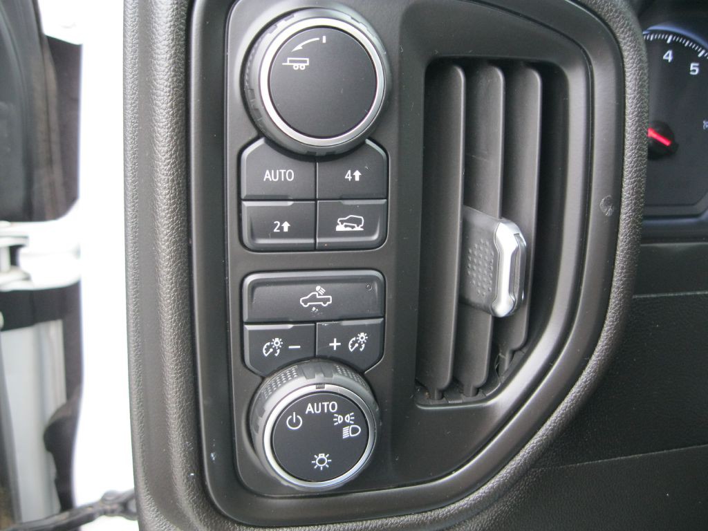 2021 Chevrolet Silverado 1500 Image 14