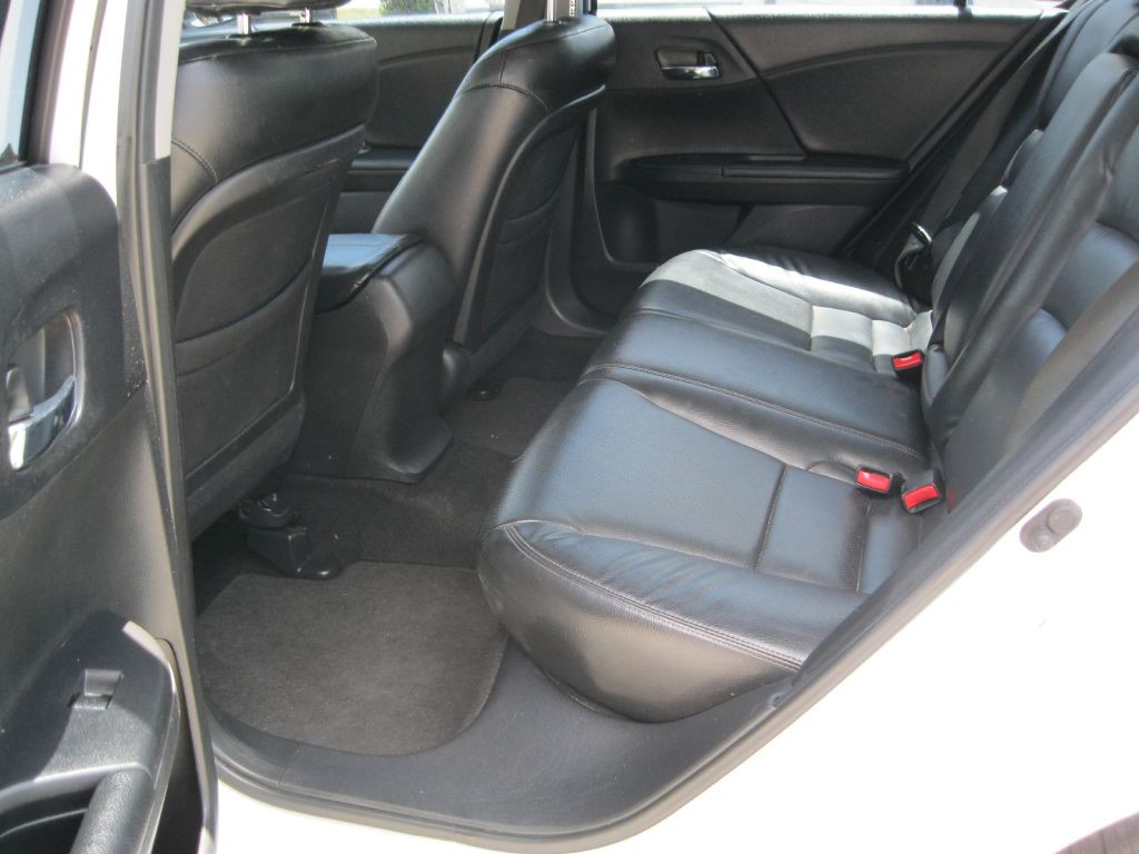 2014 Honda Accord Image 11