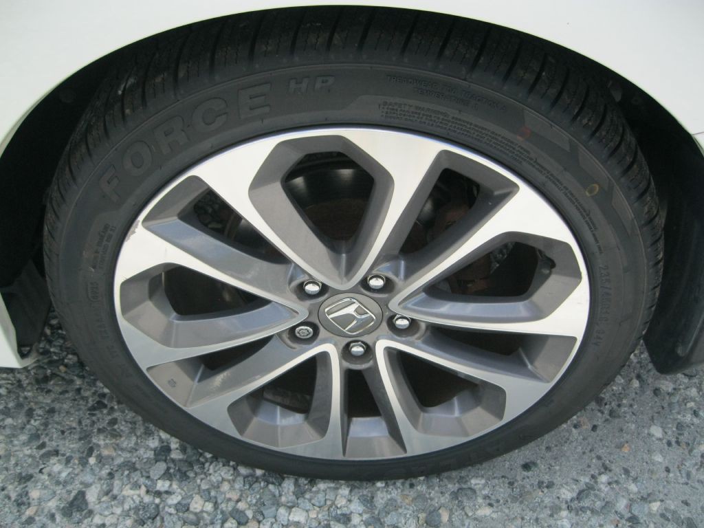2014 Honda Accord Image 19
