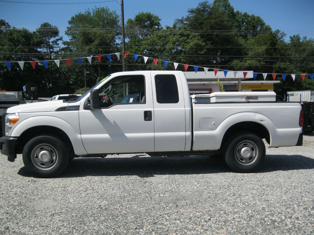 2016 Ford F-250 Image 2