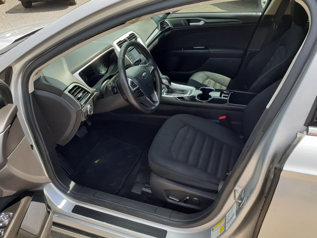 2014 Ford Fusion Image 8