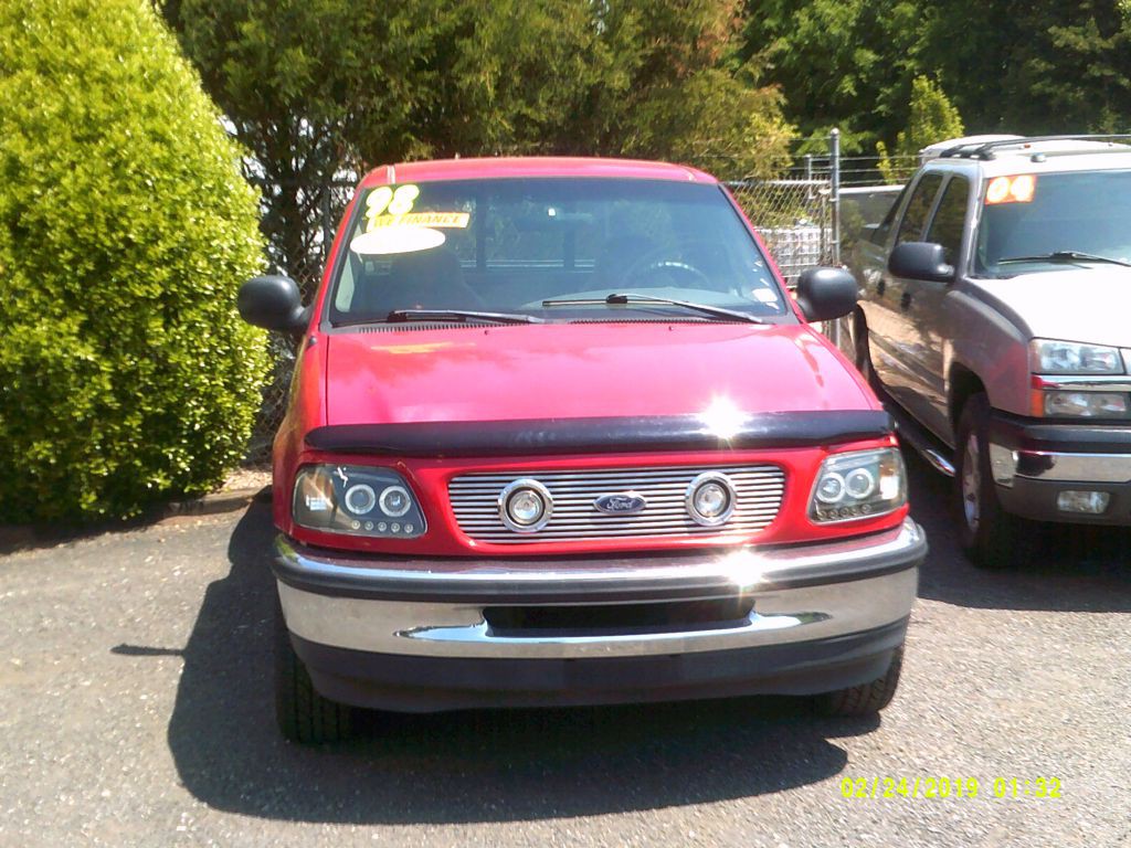 1998 Ford F-150 Image 1