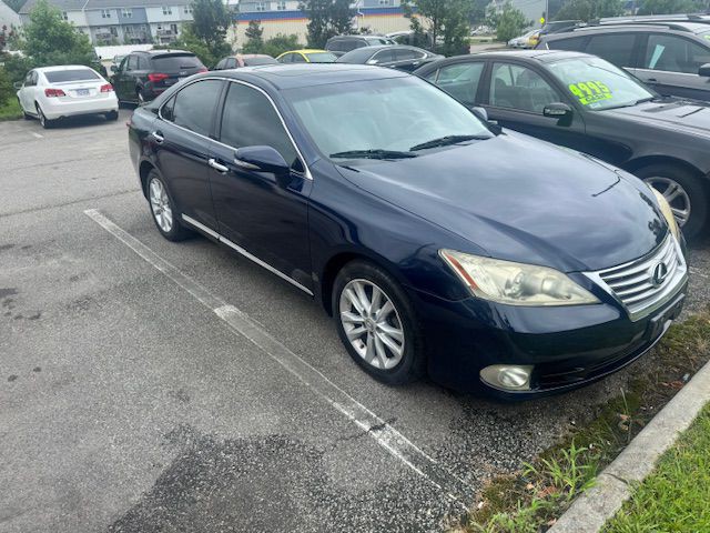 2011 Lexus ES Image 3