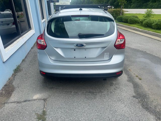 2012 Ford Focus Image 4