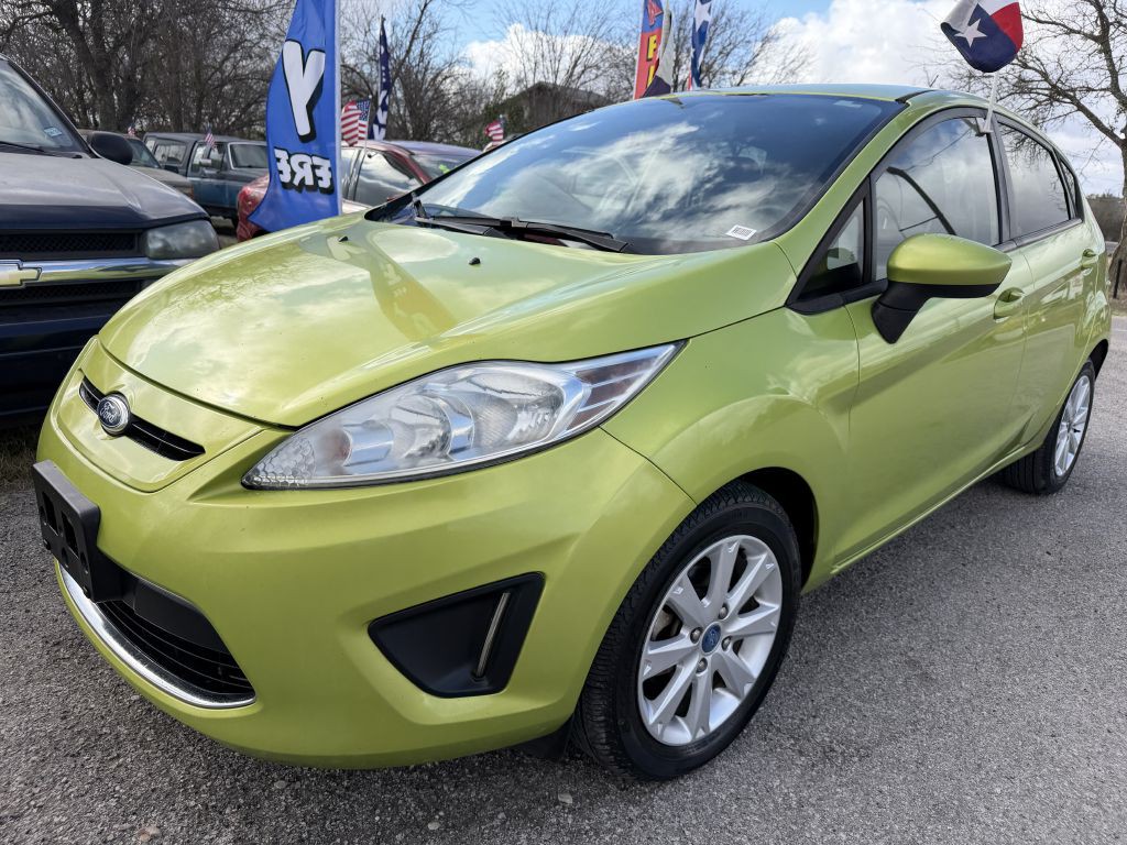 2012 Ford Fiesta Image 5