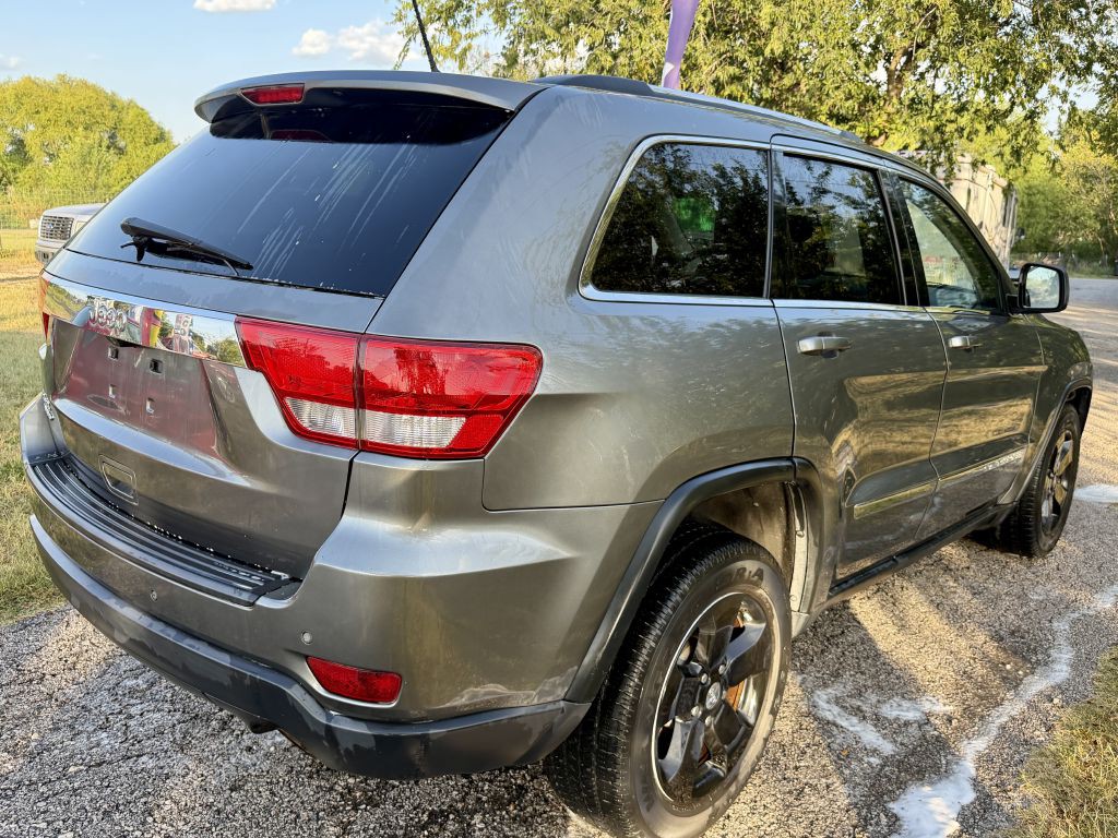2012 Jeep Grand Cherokee Image 2