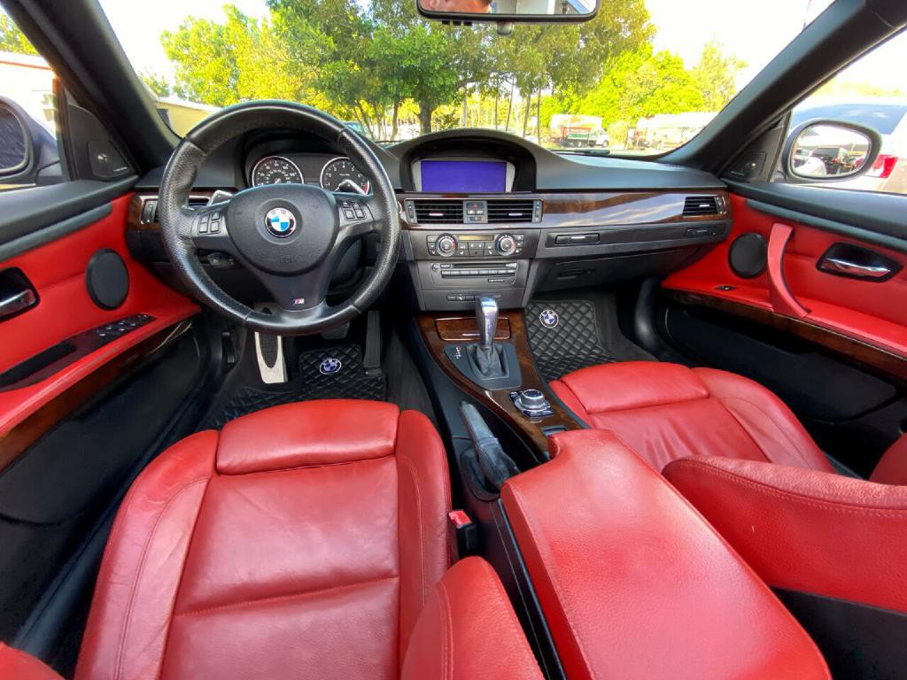 2013 BMW 3 Series Image 10