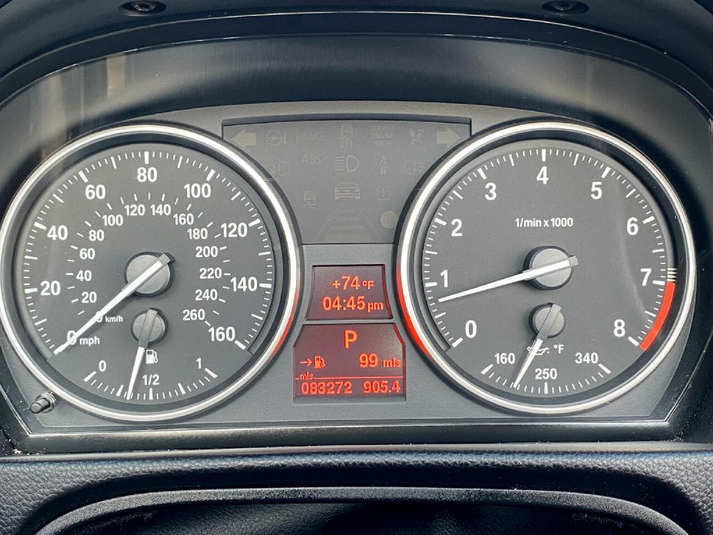 2013 BMW 3 Series Image 11