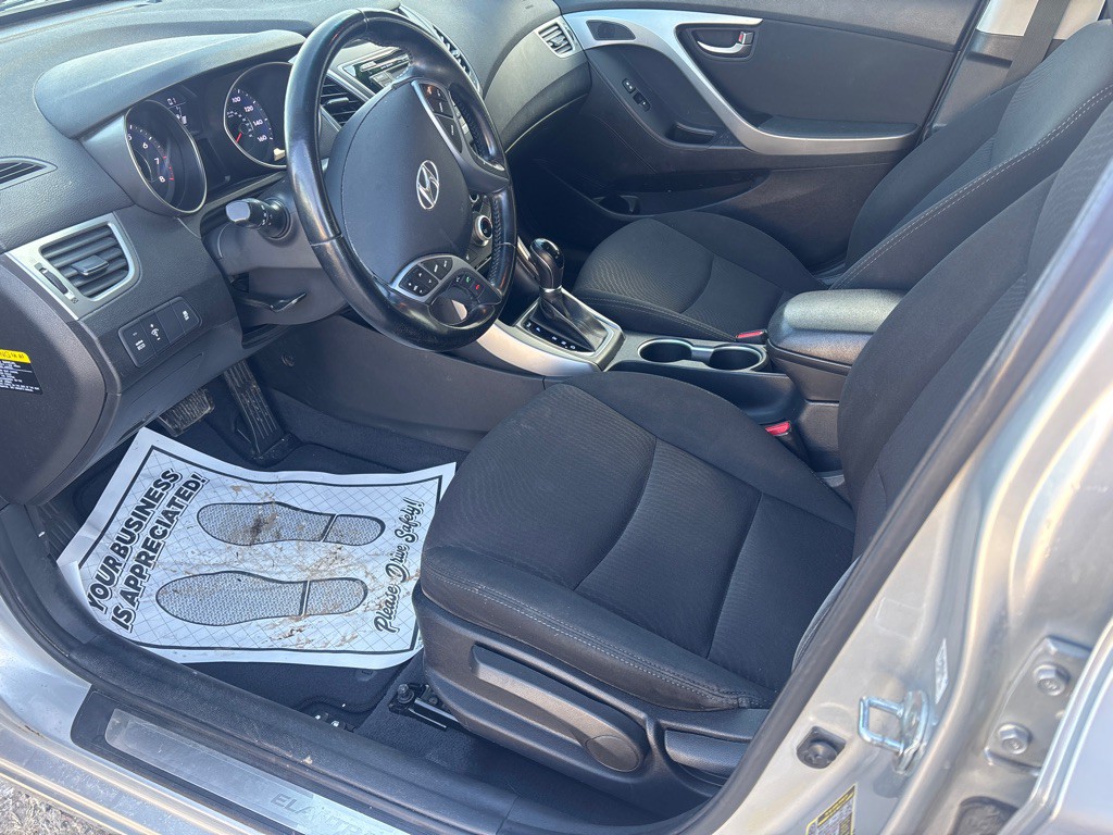 2016 Hyundai Elantra Image 6