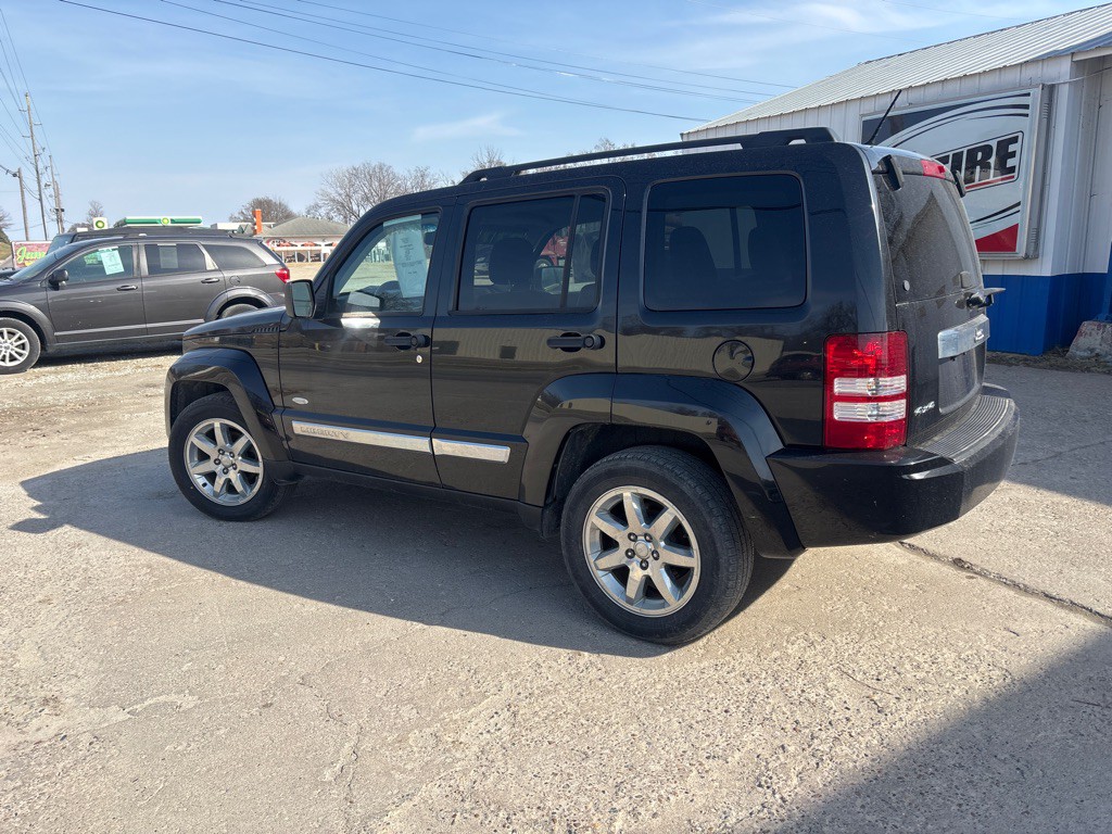 2012 Jeep Liberty Image 4