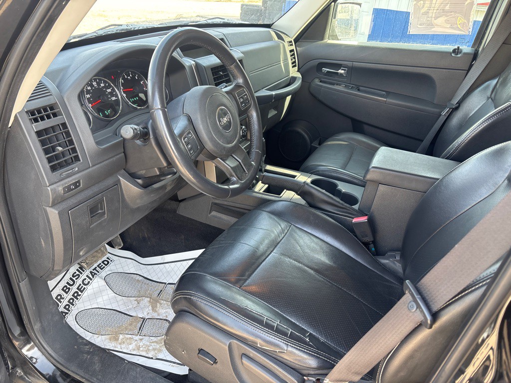 2012 Jeep Liberty Image 5