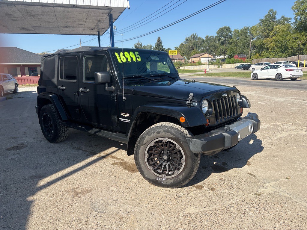 2012 Jeep Wrangler Unlimited Image 2