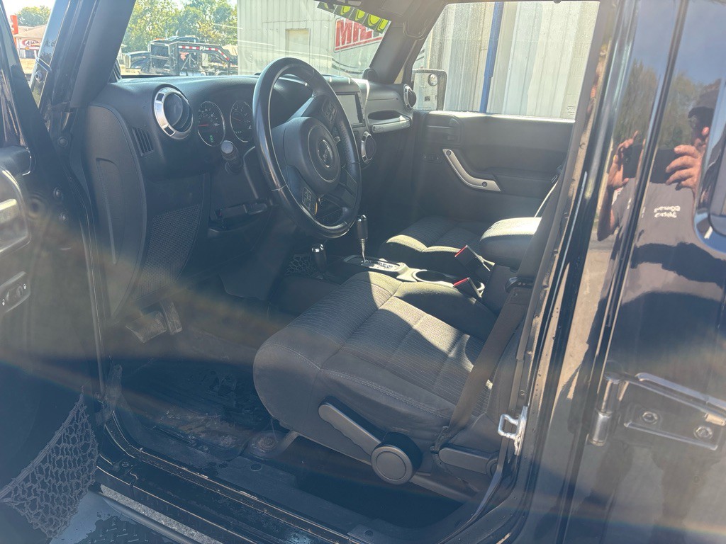 2012 Jeep Wrangler Unlimited Image 5