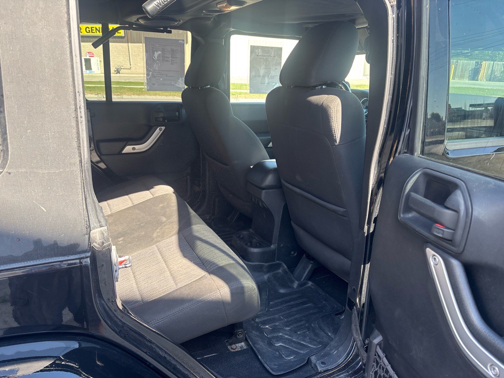 2012 Jeep Wrangler Unlimited Image 6