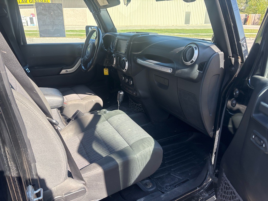 2012 Jeep Wrangler Unlimited Image 7