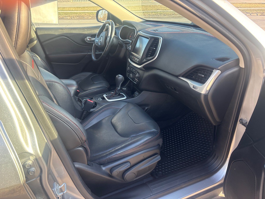 2015 Jeep Cherokee Image 5