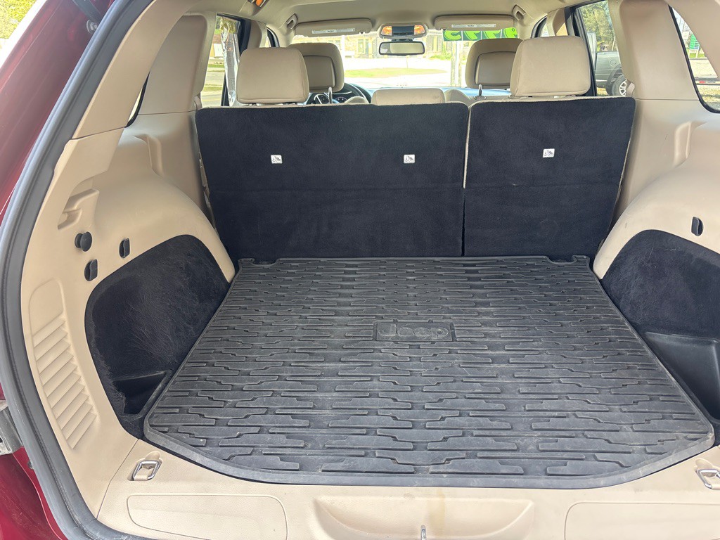 2014 Jeep Grand Cherokee Image 8