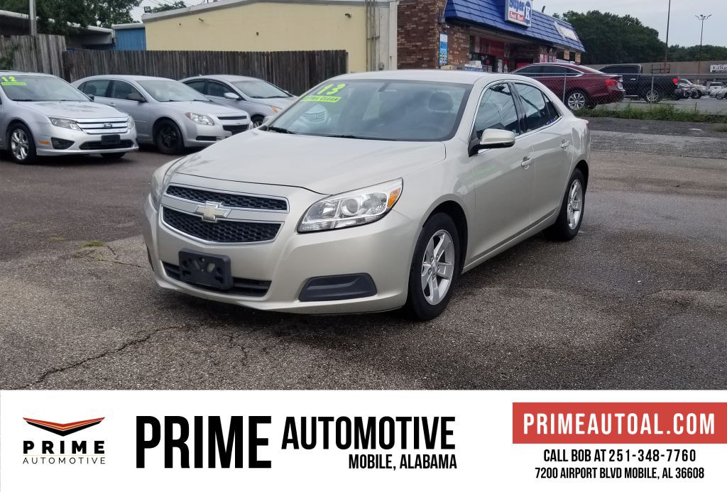 2013 Chevrolet Malibu Image 3