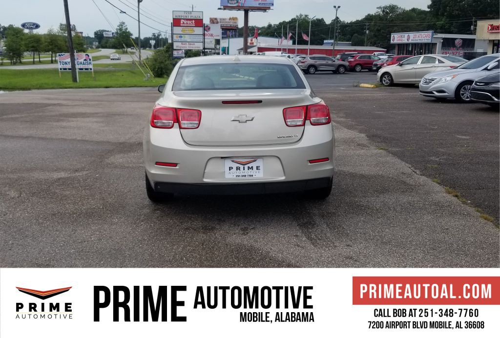 2013 Chevrolet Malibu Image 6