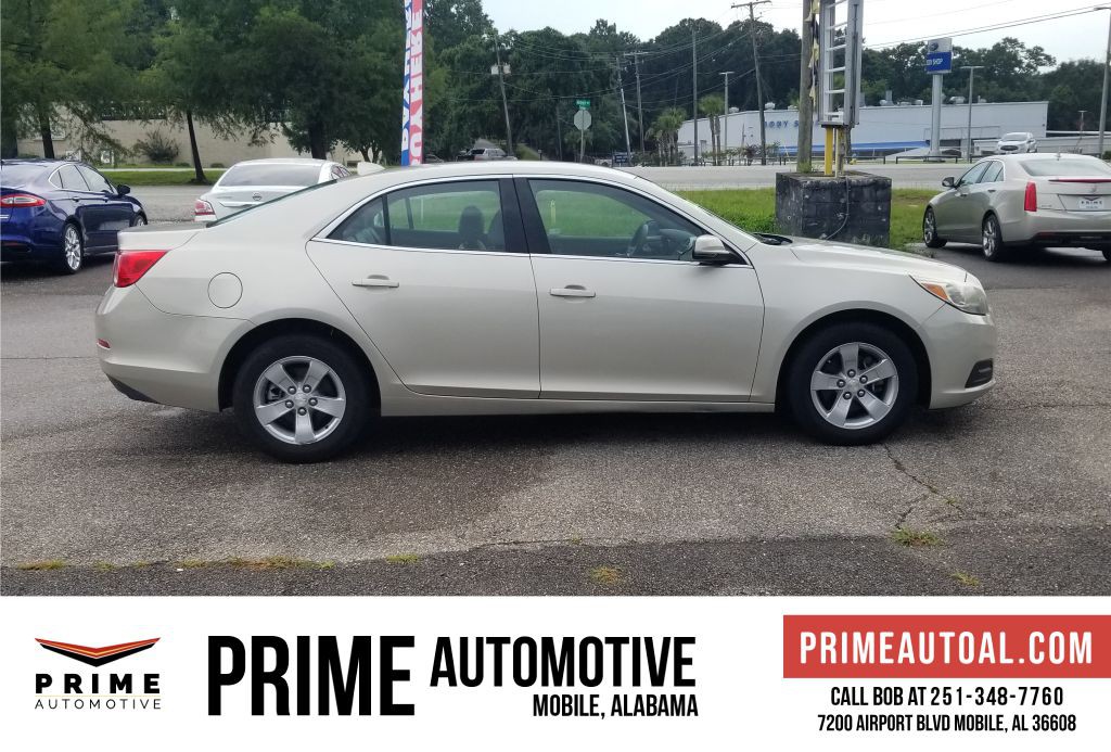 2013 Chevrolet Malibu Image 8