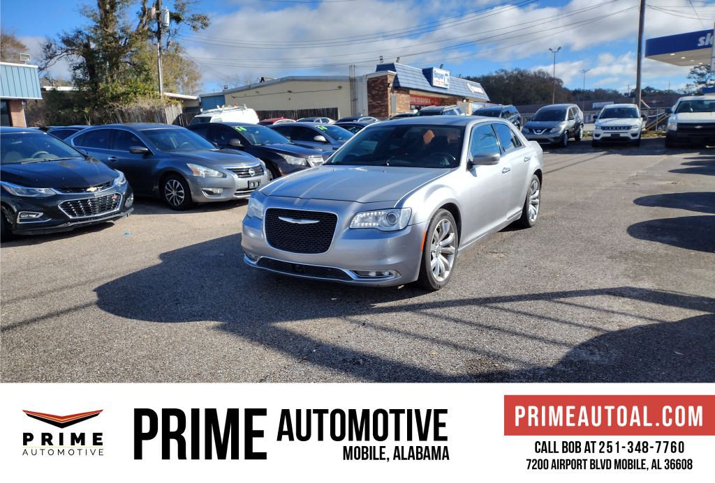 2018 Chrysler 300 Image 3