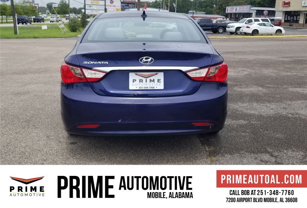 2011 Hyundai Sonata Image 5