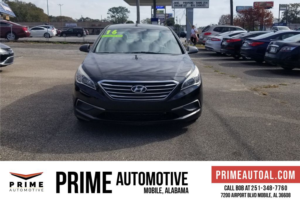 2016 Hyundai Sonata Image 2