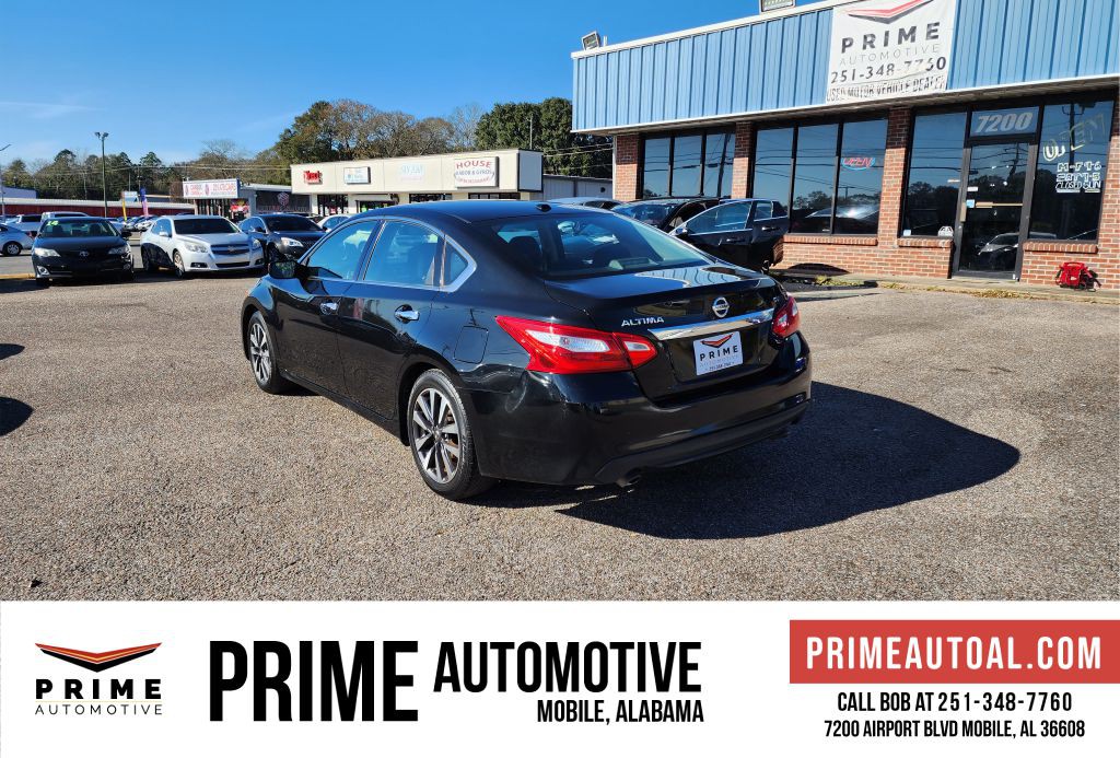 2017 Nissan Altima Image 5
