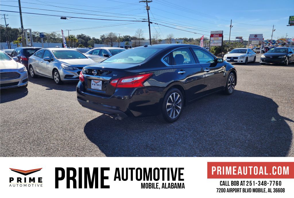 2017 Nissan Altima Image 7