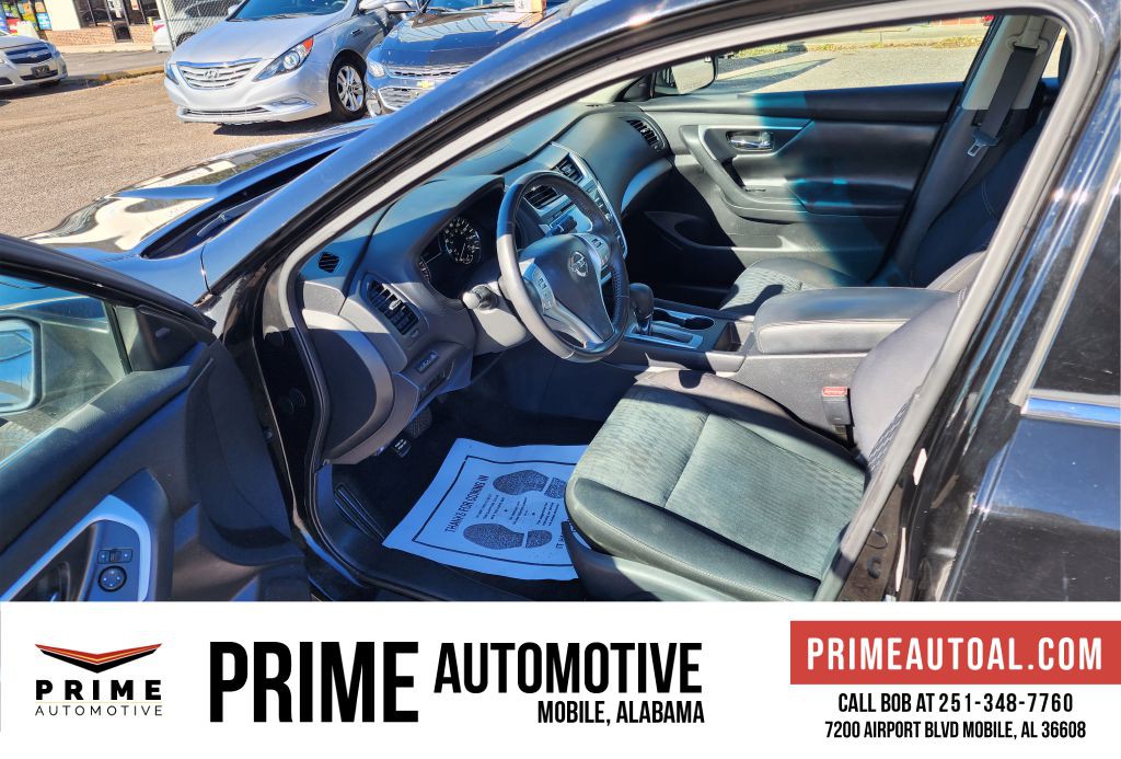 2017 Nissan Altima Image 9