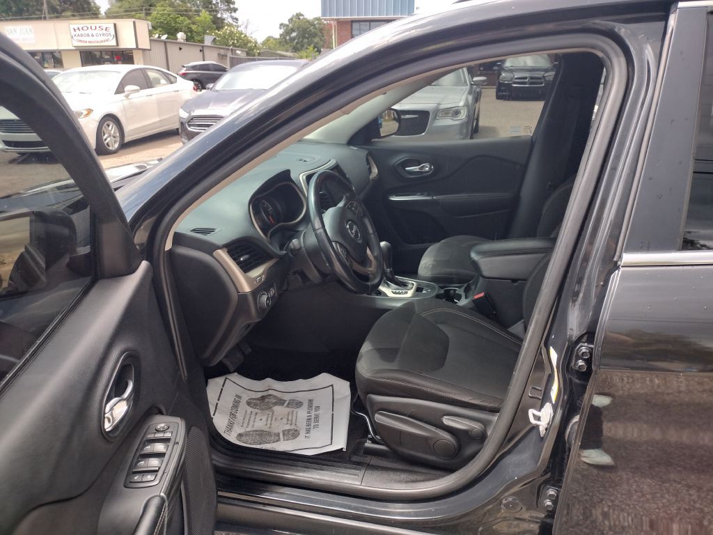 2016 Jeep Cherokee Image 10